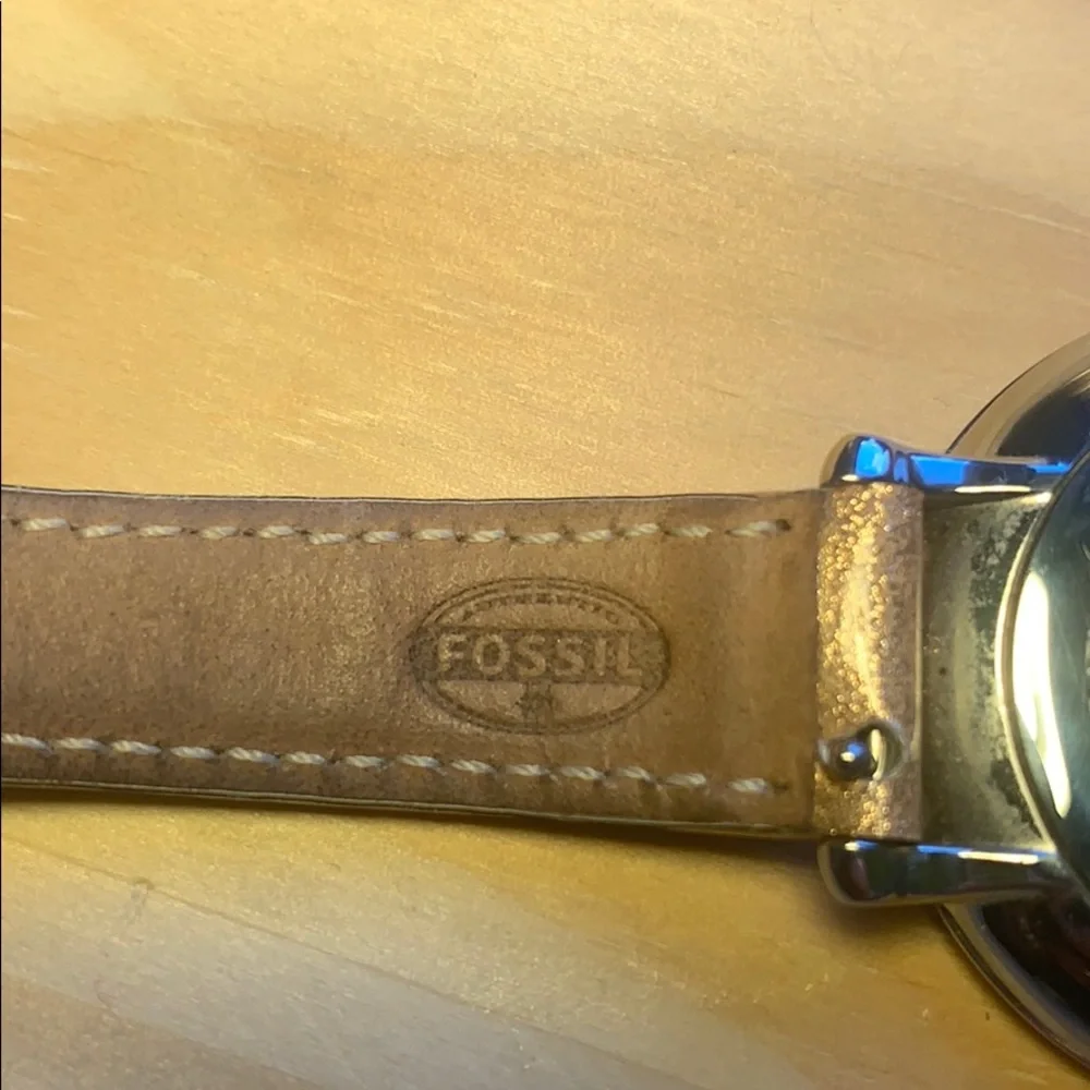 Fossil es3920set date watch leather band classic